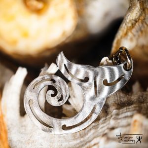 PORTE CLE queue baleine